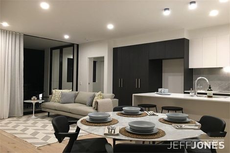 Property photo of 302/19 Bothwell Street Mount Gravatt QLD 4122