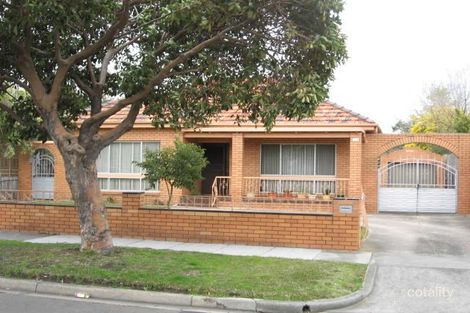 30 Calembeena Ave, Hughesdale, VIC 3166