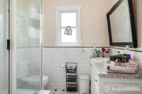 Property photo of 231 Burt Street Victory Heights WA 6432