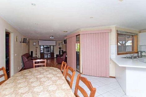 Property photo of 28 Poltava Walk Delahey VIC 3037