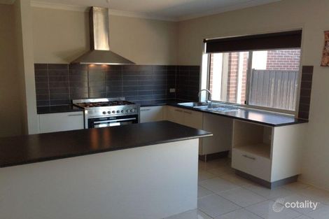 Property photo of 14 Creswick Drive Wollert VIC 3750