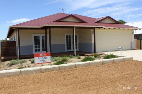Property photo of 10 Cummings Street Merredin WA 6415