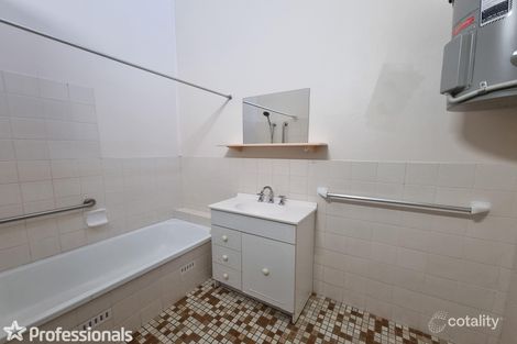 Property photo of 2/22 Dalwah Street Bomaderry NSW 2541