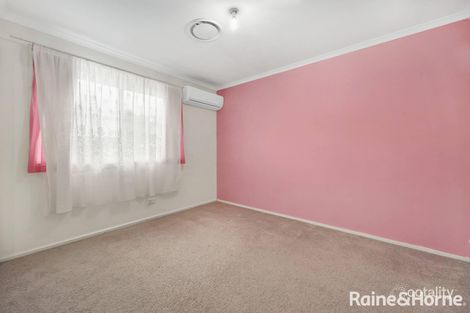 Property photo of 1 Salamaua Place Glenfield NSW 2167