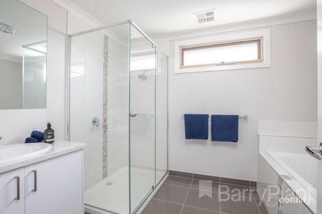 Property photo of 221 Scott Parade Ballarat East VIC 3350