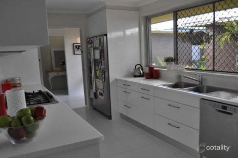 Property photo of 7 Denawen Street Palm Beach QLD 4221