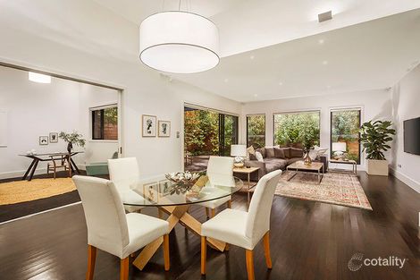 Property photo of 12 Curral Road Elsternwick VIC 3185