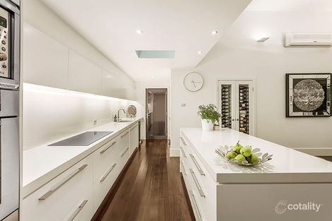 Property photo of 12 Curral Road Elsternwick VIC 3185