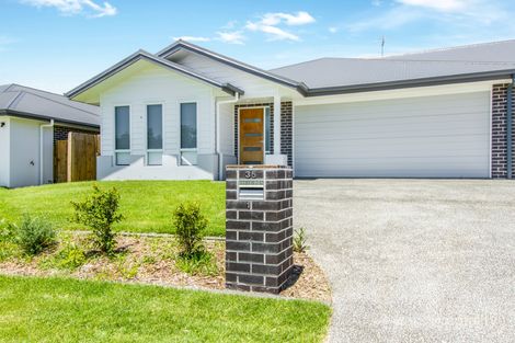 1/35 Ngungun Cres, Glass House Mountains, QLD 4518