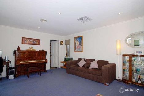 Property photo of 16 McGowan Drive Skye VIC 3977