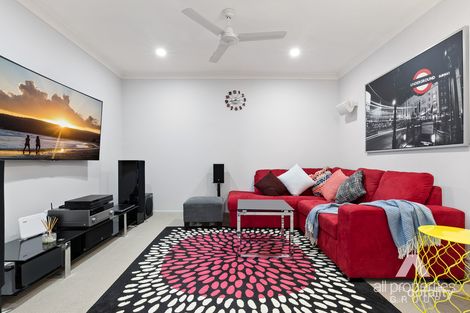Property photo of 44 Hill End Avenue Hillcrest QLD 4118