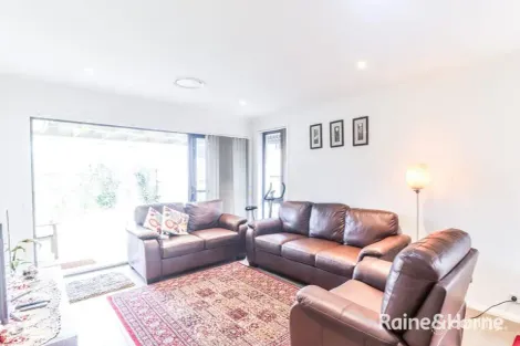 Property photo of 6 Regalia Crescent Glenfield NSW 2167