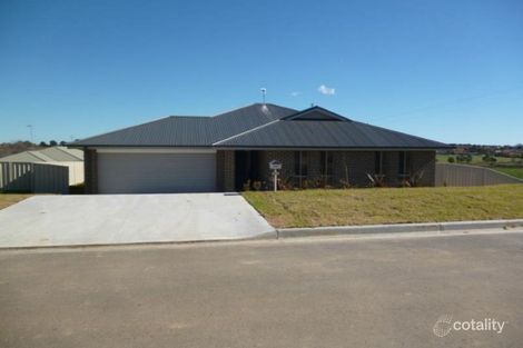 Property photo of 47 Sullivan Circuit Orange NSW 2800
