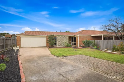 4 HOLMESDALE CL, WERRIBEE, VIC 3030