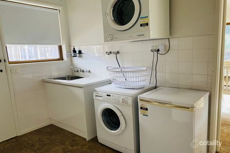 Property photo of 19 Shirley Grove Warrnambool VIC 3280