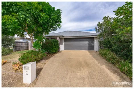 26 Diploma St, Norman Gardens, QLD 4701