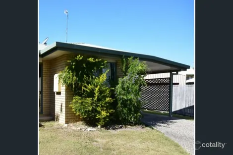 2/4 Hatte St, Norman Gardens, QLD 4701