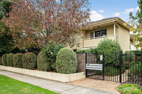 Property photo of 2/24 Edgar Street Glen Iris VIC 3146