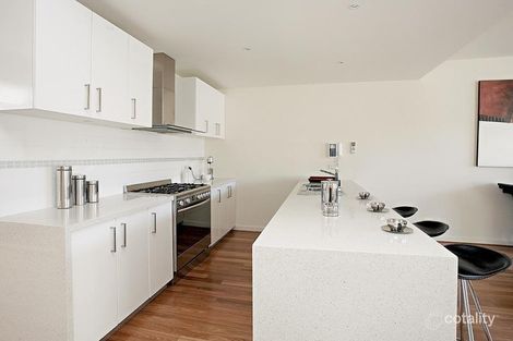 Property photo of 2/94 Roseneath Street Clifton Hill VIC 3068