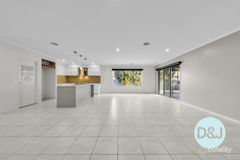 Property photo of 6 Sancho Drive Cranbourne East VIC 3977