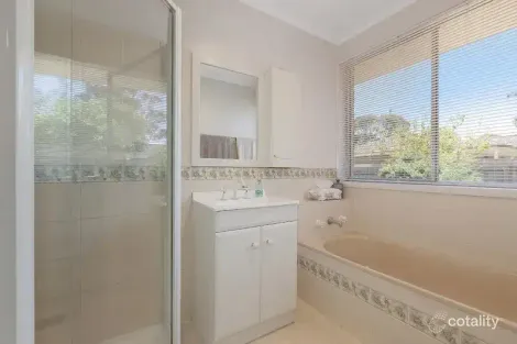 Property photo of 18 Bunker Crescent Glen Waverley VIC 3150