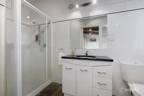 Property photo of 18 Bunker Crescent Glen Waverley VIC 3150