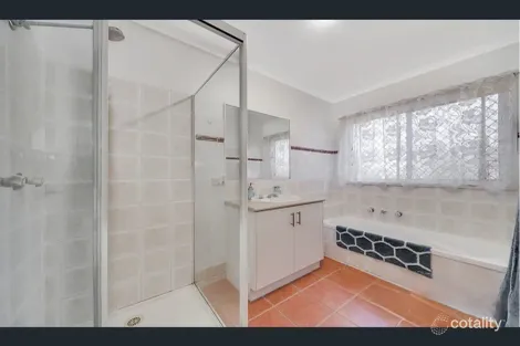Property photo of 5 Rapallo Way Cranbourne North VIC 3977