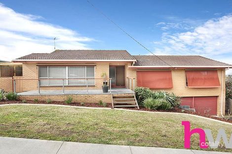 27 Montpellier Dr, Highton, VIC 3216