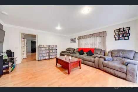 Property photo of 5 Rapallo Way Cranbourne North VIC 3977