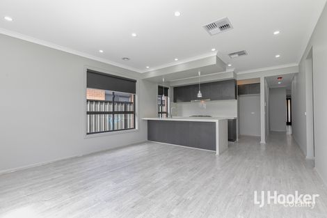 Property photo of 21 Goodison Grove Mount Cottrell VIC 3024