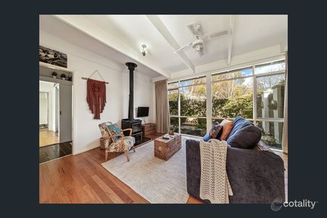 6 Aston Cres, Cook, ACT 2614