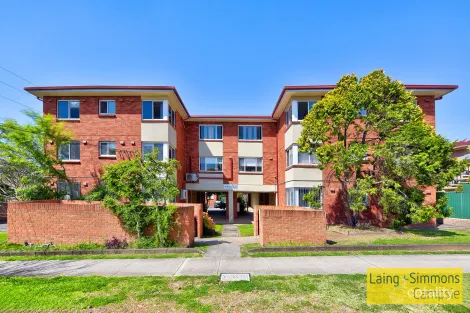 Property photo of 4/4-6 Unara Street Campsie NSW 2194