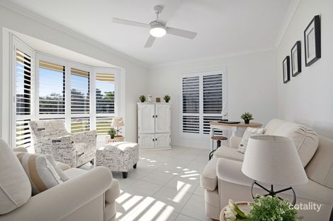 Property photo of 35 Columbia Drive Beachmere QLD 4510