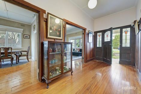 24 Hawker St, Ivanhoe, VIC 3079