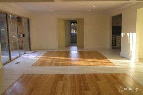 Property photo of 2 Blackburn Road Mooroolbark VIC 3138