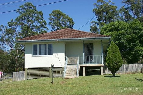 Property photo of 33 Neilson Crescent Riverview QLD 4303