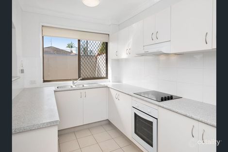 Property photo of 2/9 Leonard Avenue Surfers Paradise QLD 4217