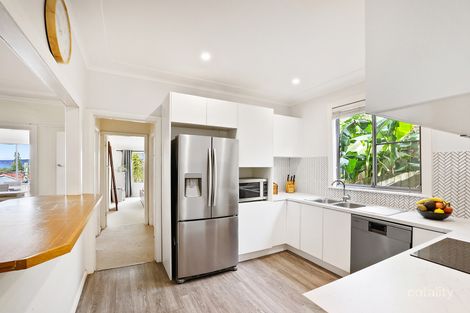 Property photo of 14 Bellevue Parade North Curl Curl NSW 2099
