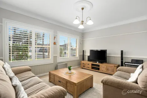 Property photo of 2/13 Junction Road Barrack Point NSW 2528