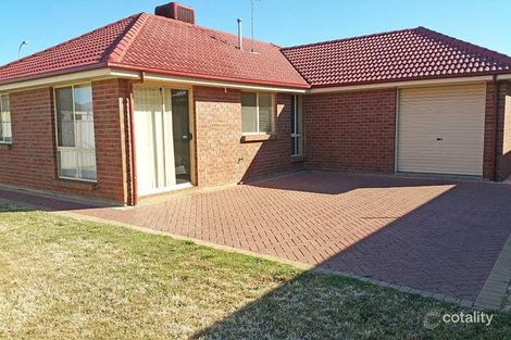 2 Blue Bay Ave, Aldinga Beach, SA 5173