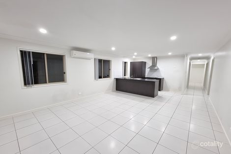 Property photo of 44 Parkland Circuit Pimpama QLD 4209