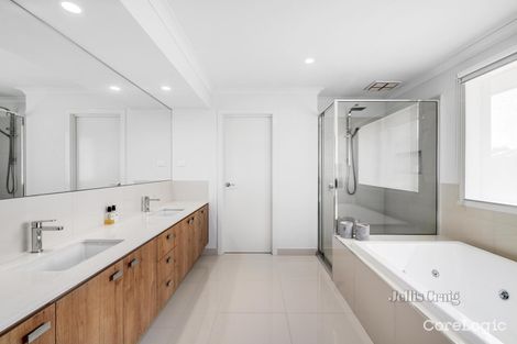 Property photo of 37 Catherine Avenue Mount Waverley VIC 3149