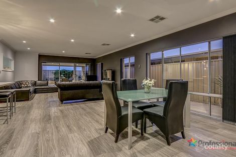 Property photo of 37 Bathurst Gardens Darch WA 6065