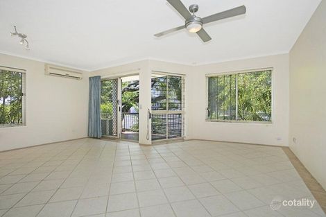 Property photo of 4/141 Surf Parade Broadbeach QLD 4218