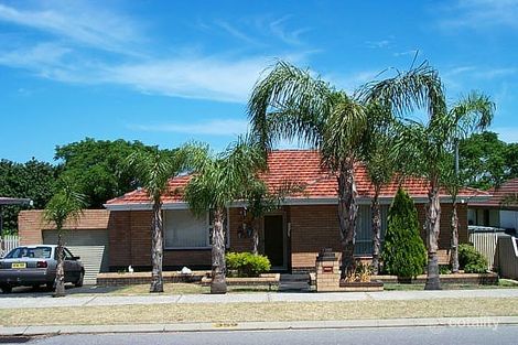 359 Flinders St, Nollamara, WA 6061