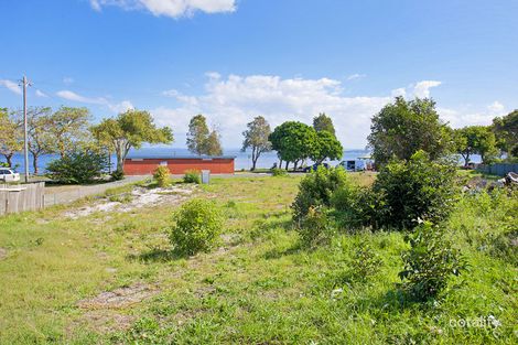 13 Beach Pde, Canton Beach, NSW 2263