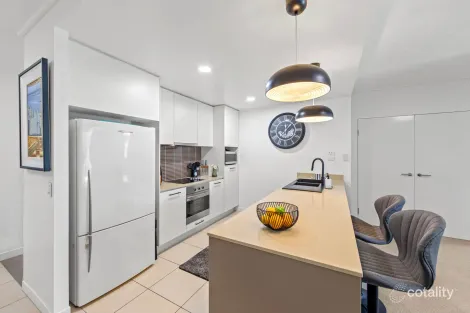 Property photo of 624/66 Sickle Avenue Hope Island QLD 4212