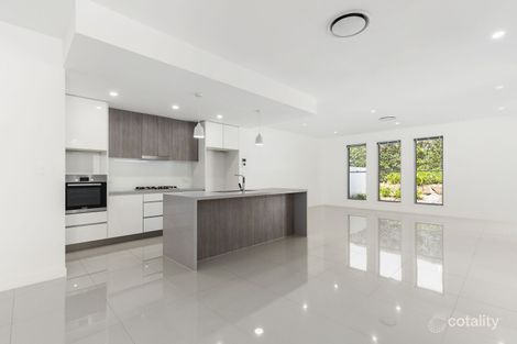 Property photo of 1063B Lakeview Terrace Benowa QLD 4217