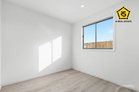 Property photo of 12 Palmdale Crescent Mambourin VIC 3024