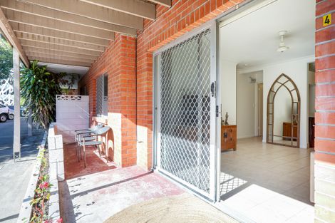 Property photo of 4/5 North Street Southport QLD 4215